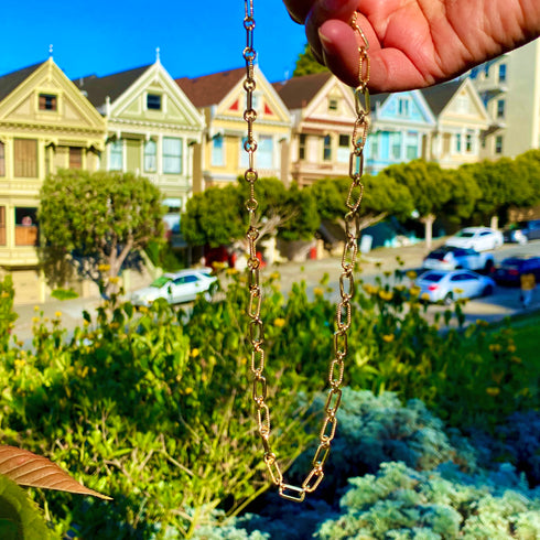 Croissant Twisted Link Chain Necklace